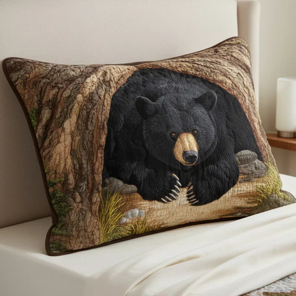 Spilvenu pārvalks ar quiltu Bear Refuge
